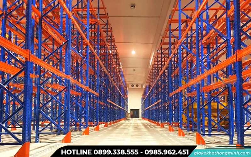 Hoàn thiện kệ kho lạnh