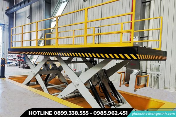 Bàn nâng thủy lực kép