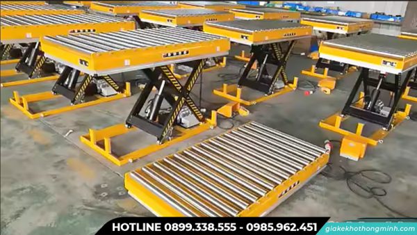 Bàn nâng thủy lực con lăn