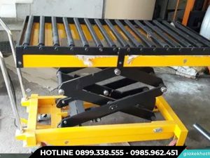 Bàn nâng thủy lực con lăn
