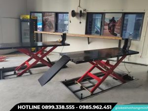 Bàn nâng xe máy thủy lực