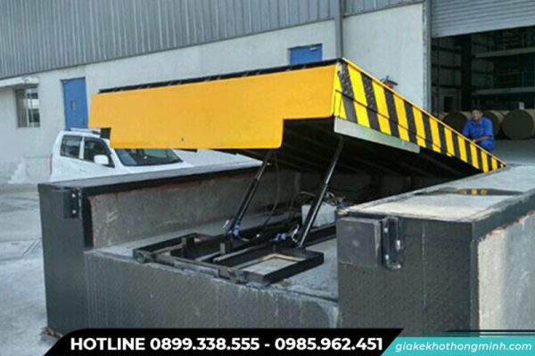 Sàn nâng thủy lực 2 xi lanh